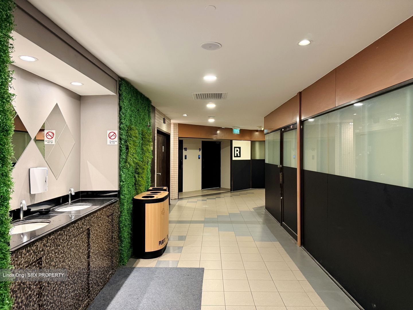 Furama City Centre Singapore (D1), Retail #592471001